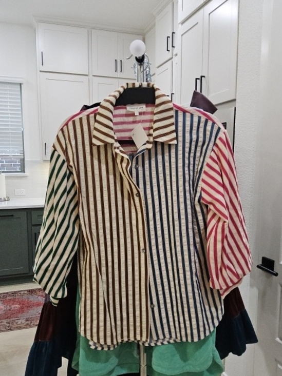 entro Tops - Entro Multi-Stripe Button Shirt in Brown, Pink & Blue || Size Small